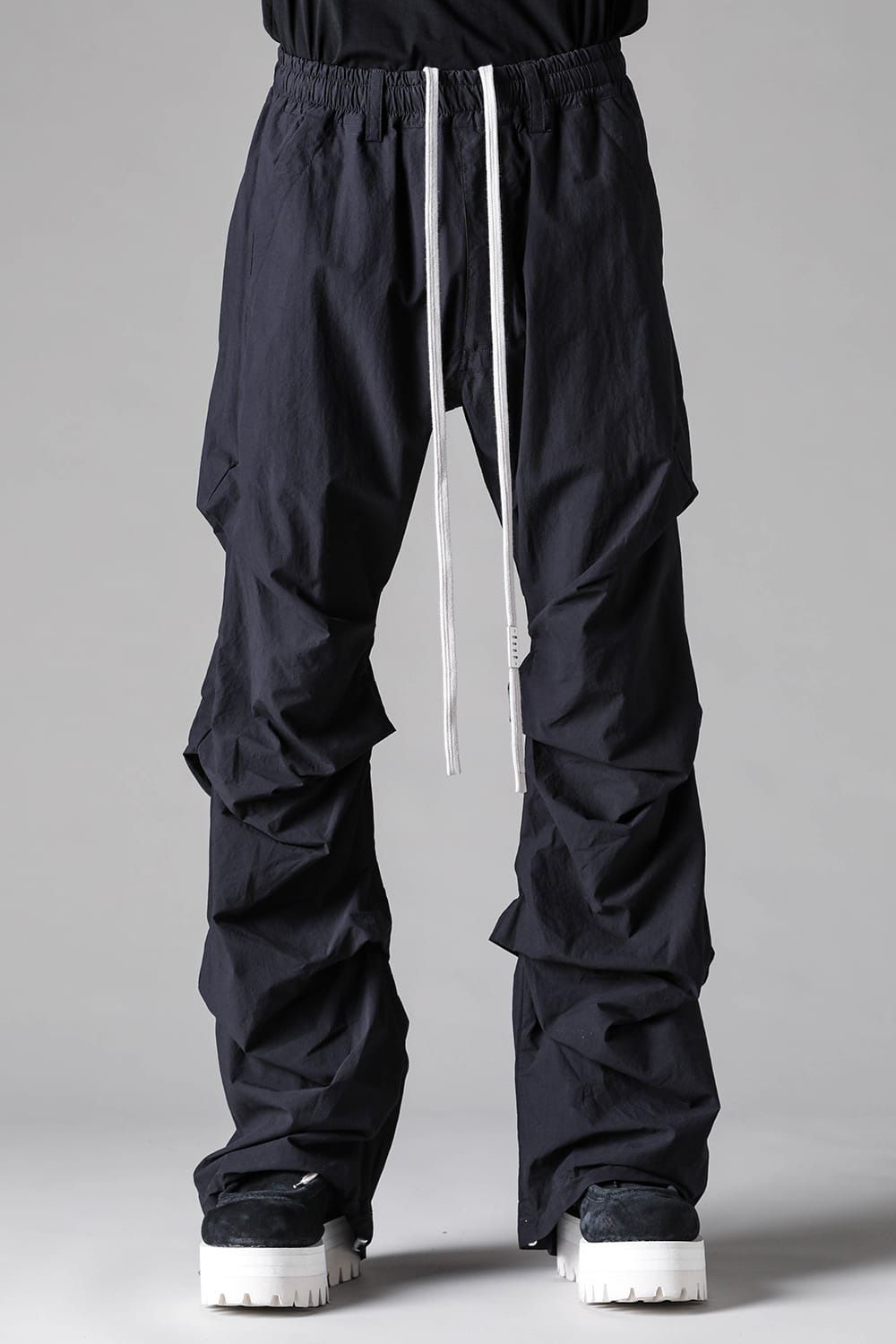 Tuck Wide Pants