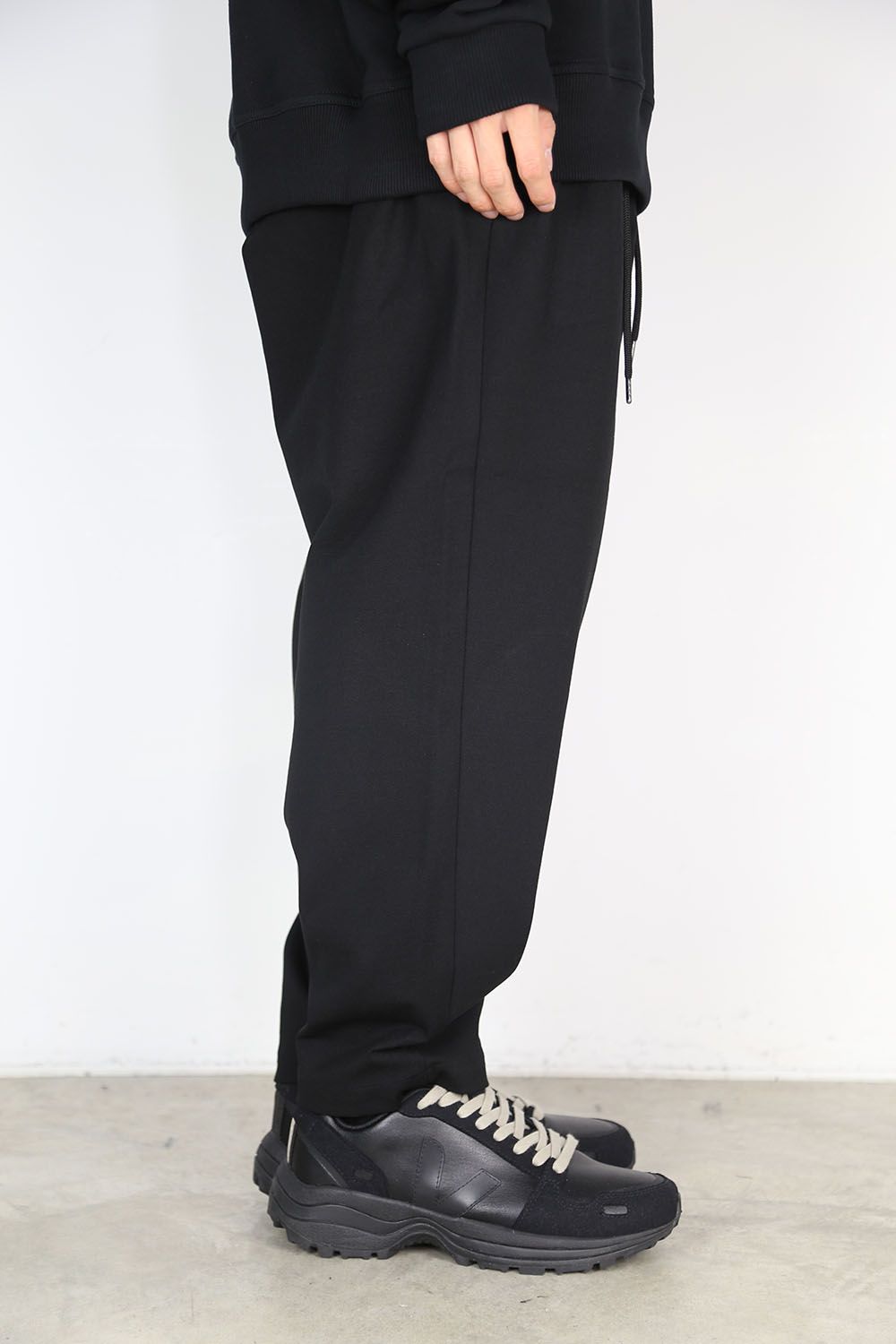 ATTACHMENT - PONTE JERSEY TWO PLEATS TAPERED FIT