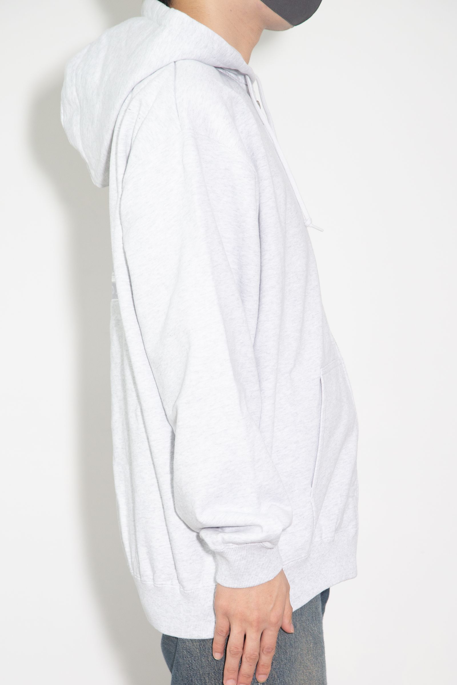 BACKSIDE OG ZIP UP HOODED SWEATSHIRT / アッシュ