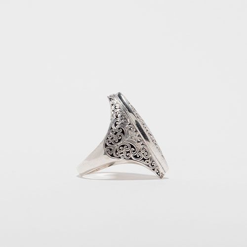 Mediterranean Marquise Shape Ring / GR029