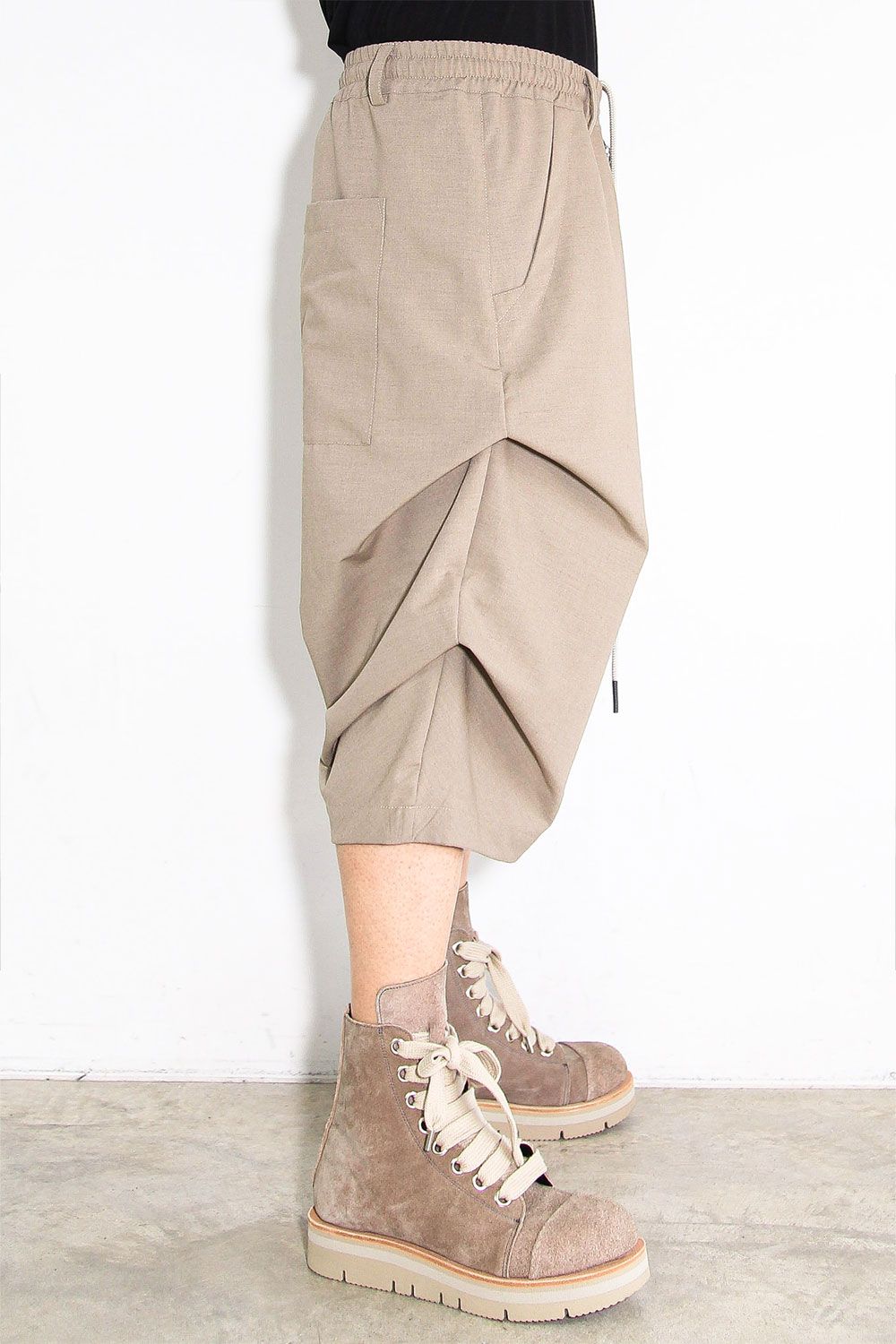 サマーウールタックショーツ / Summer Wool Tuck Shorts / ライトベージュ / ag-11020-2