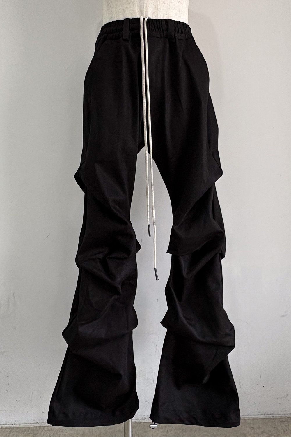 ブーツカットタックパンツ / BOOTS CUT TUCK PANTS / ブラック / ag-8060-2
