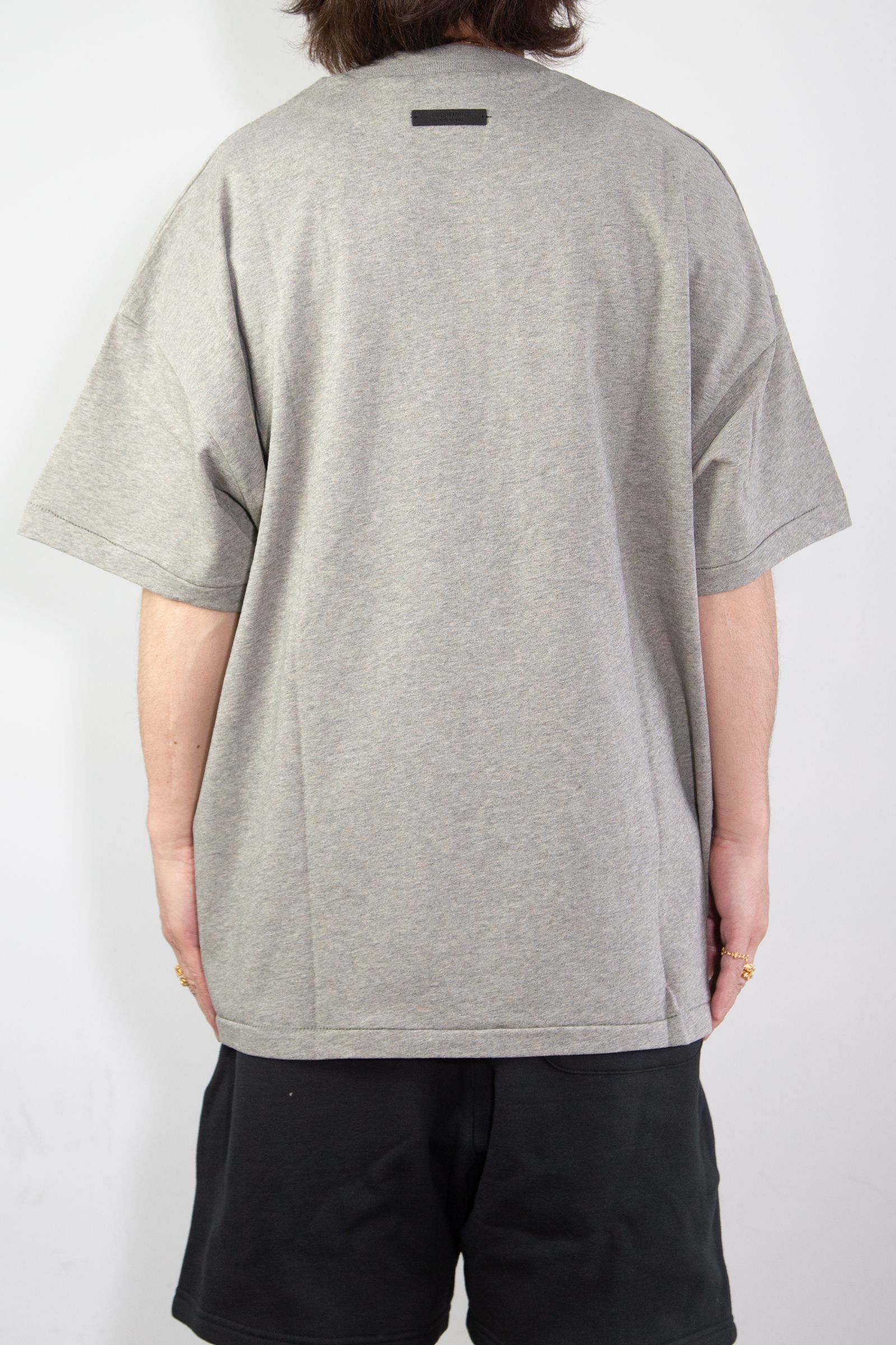 【新品・未使用】FOG essentialsダークグレーHEATHER OAT FOG ESSENTIALS - 24FW ARCH LOGO SS TEE / ダークヘザーグレー