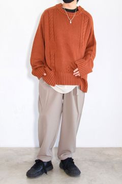 ラスト1点。ニットをご検討中の方はお早めに。