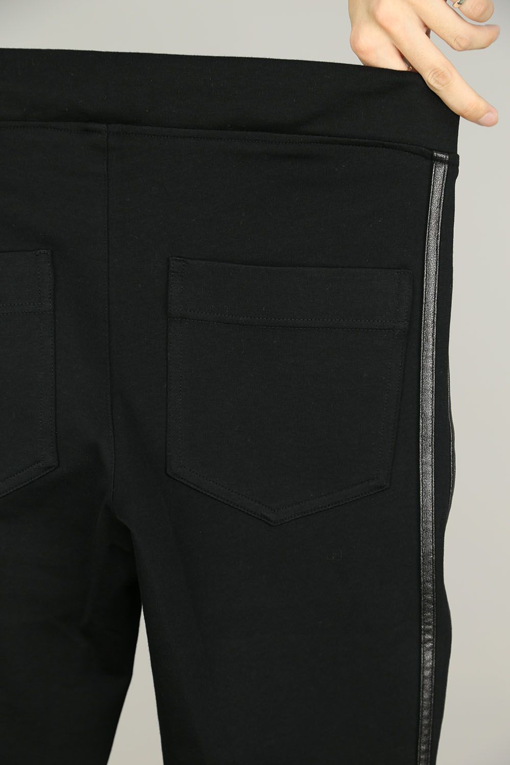 【人気定番商品】Blind LINE PT / ブラックレザーライン