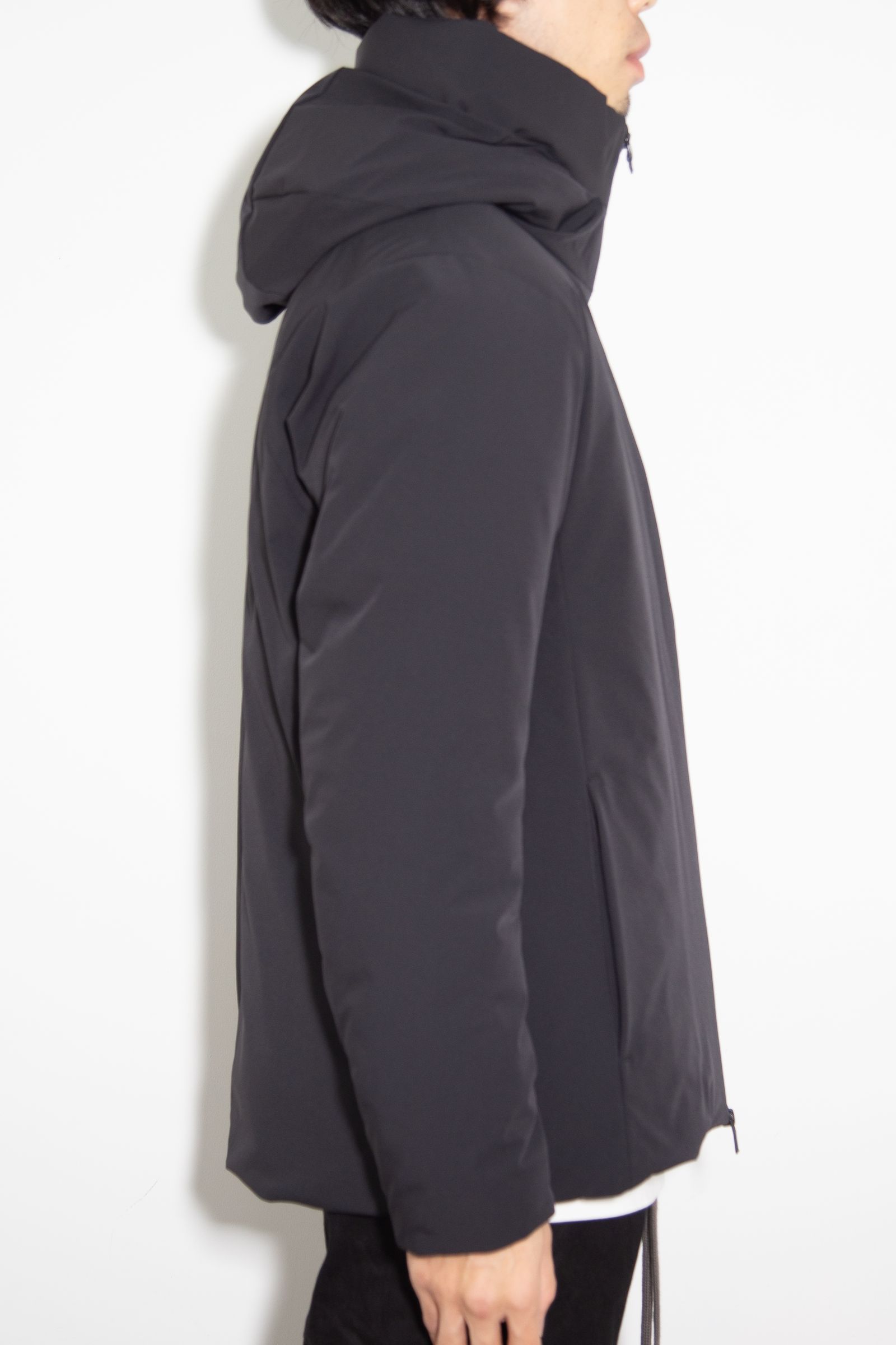 3LAYER LIGHT TAFFETA HOODED DOWN JACKET / ブラック