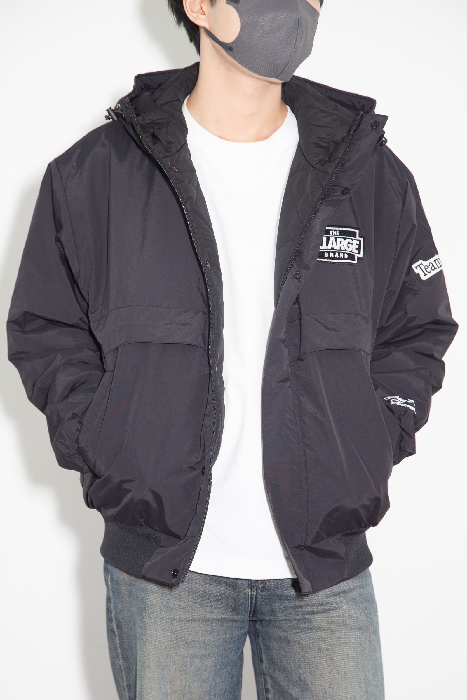 NYLON PUFFER JACKET / ブラック