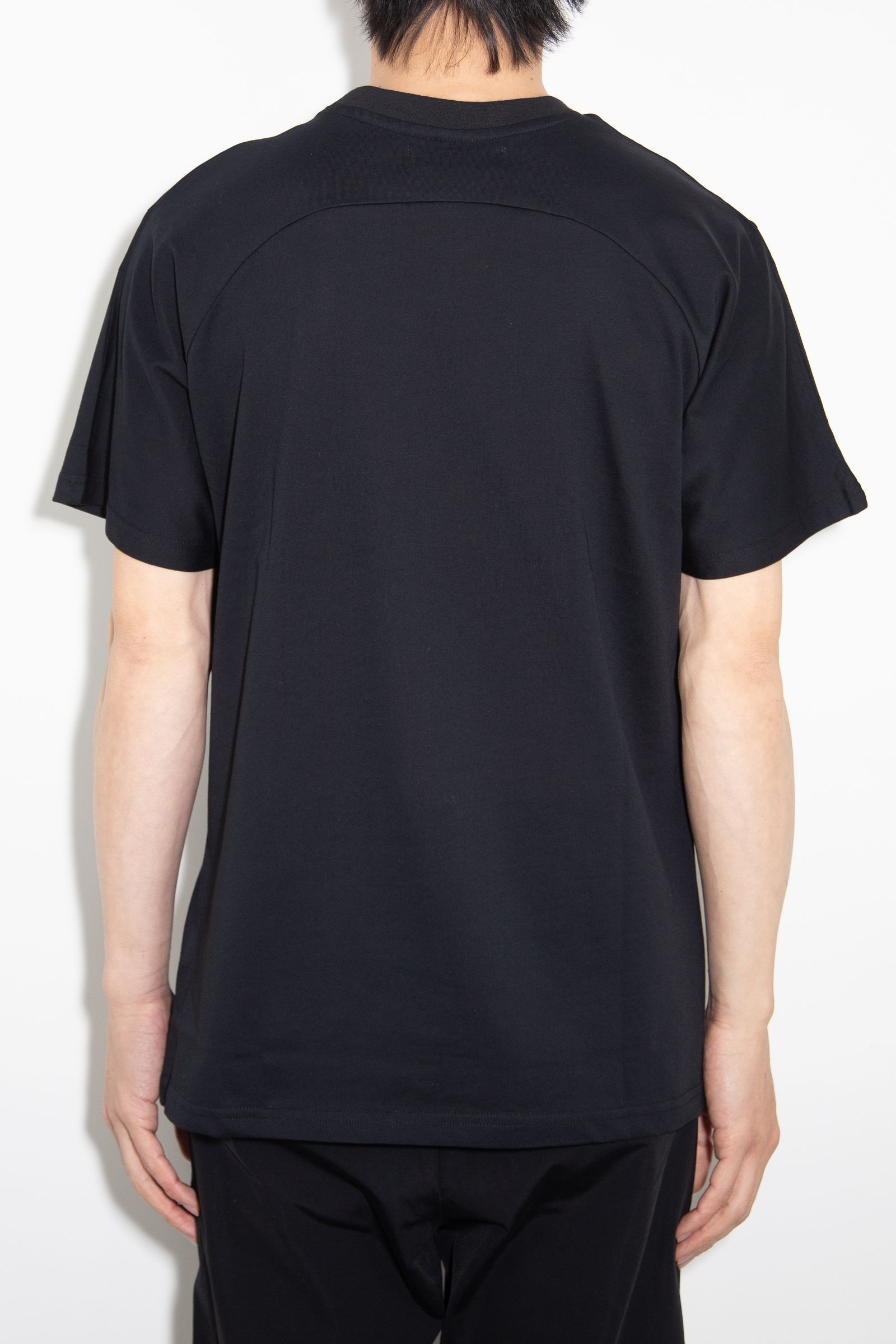 1PIU1UGUALE3 RELAX - ラインストーンサイドロゴ半袖Tシャツ