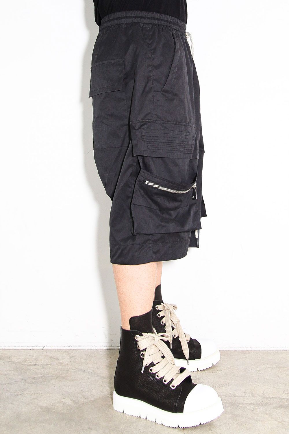 ナイロンカーゴショーツ / Nylon Cargo Pants / ブラック / ag-11023-2