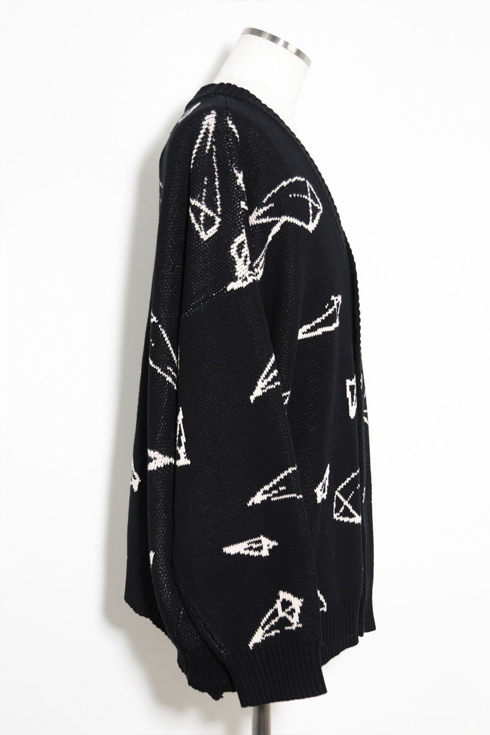 ピラミッド模様オーバーサイズカーディガン / Pyra Pattern Knit Cardigan / ブラック×アイボリー / ag-8010-2