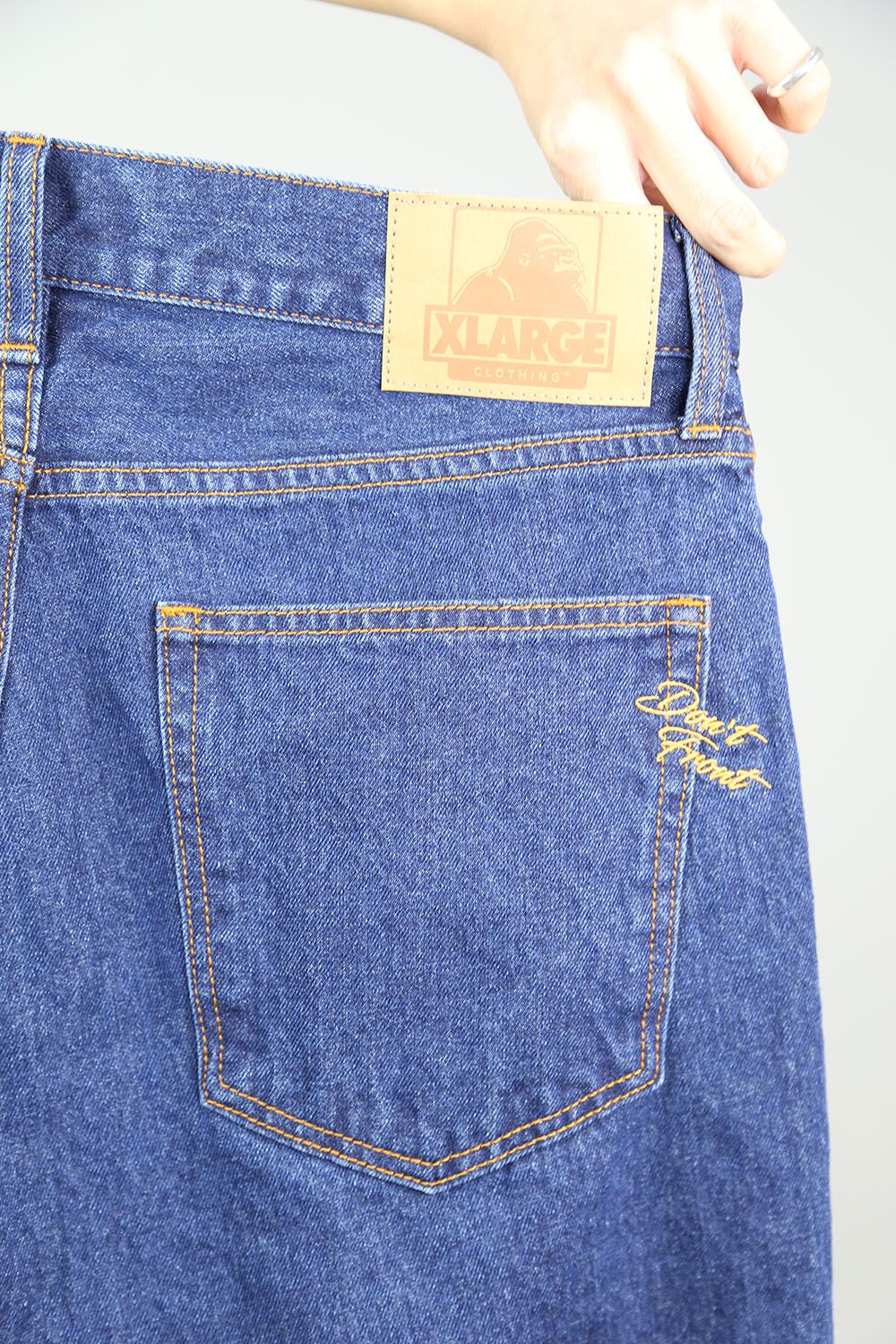 XLARGE - EMBROIDERY DENIM PANT / インディゴ | Tempt