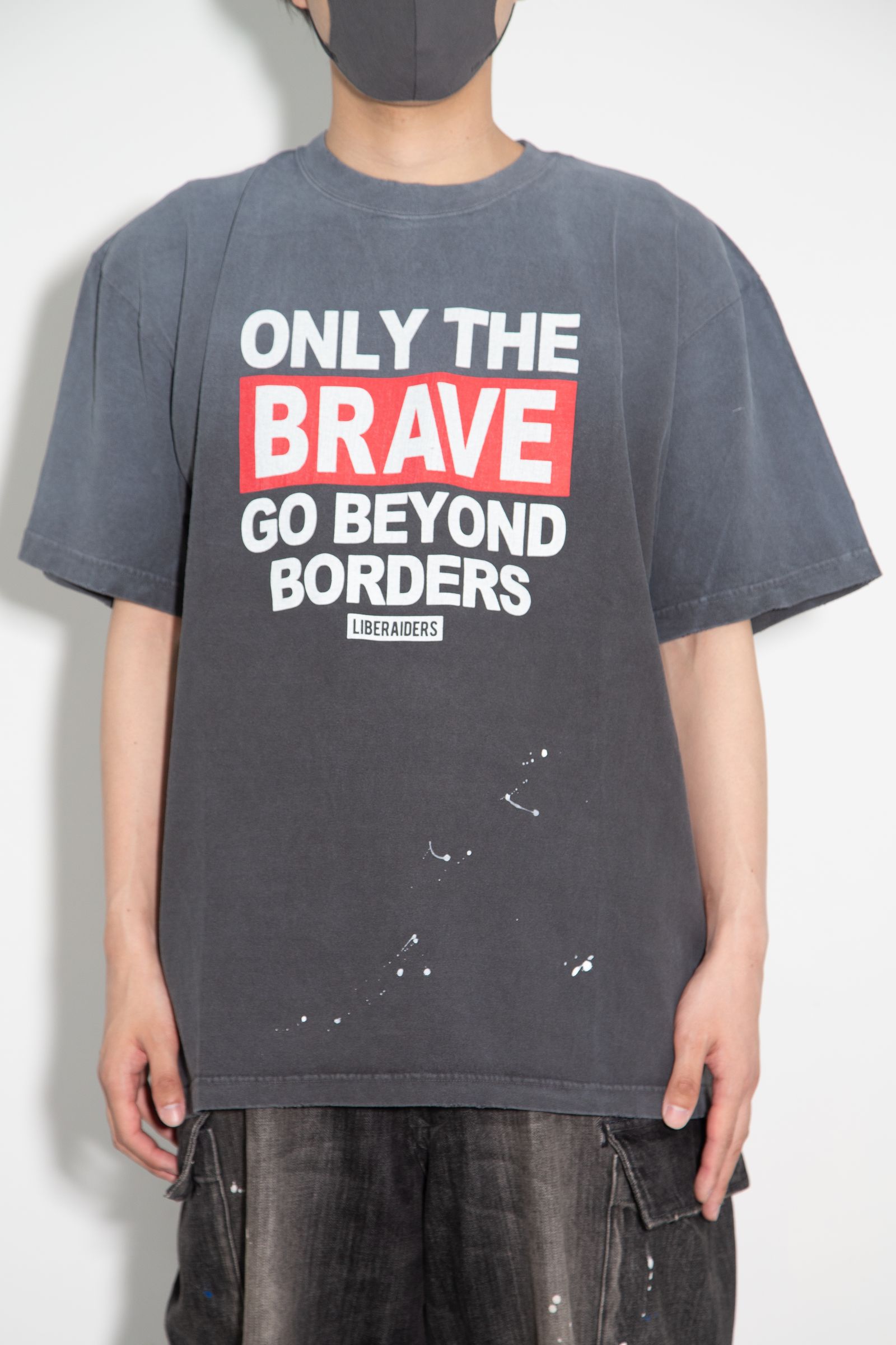 FADED BRAVE TEE / ブラック