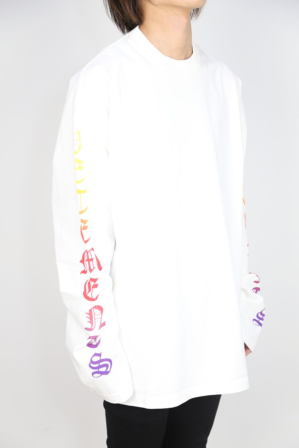 VETEMENTS - DEGRADE GOTHIC LOGO LONG SLEEVE / ホワイト | Tempt