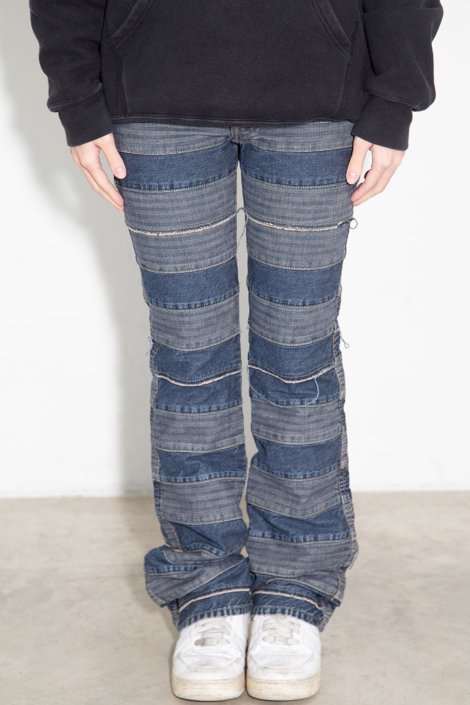 スクラッチフレアデニムパンツ / ライトインディゴ