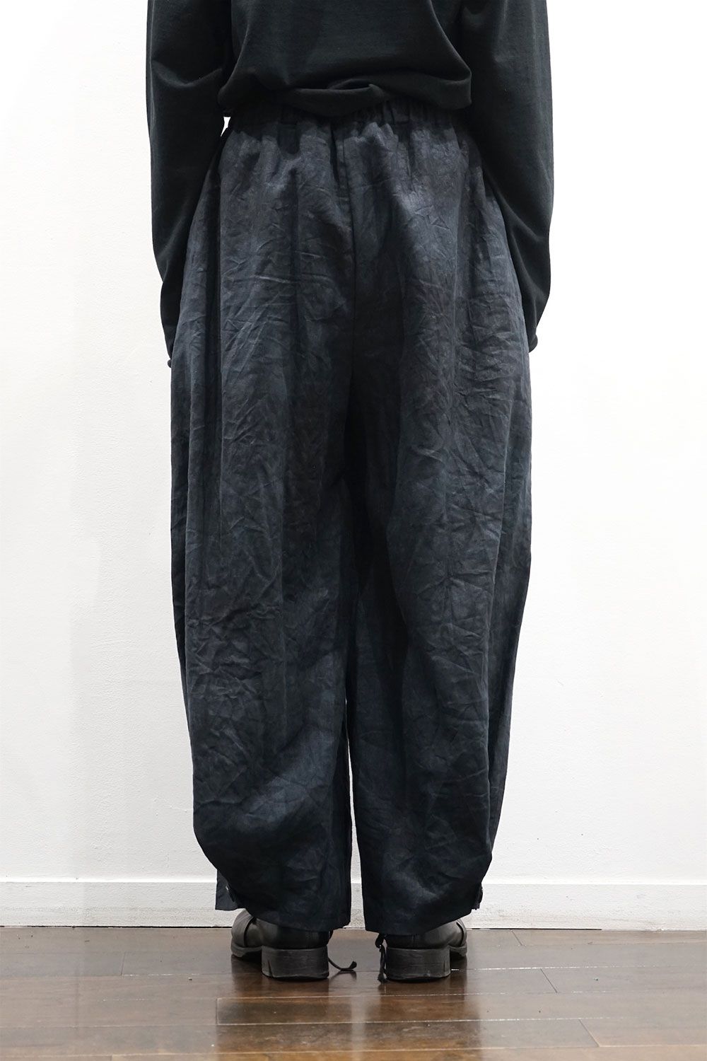 【限定生産】hem button wide easy pants