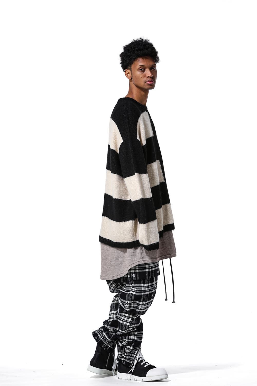 ストライプコンビリラックスフィットニット / Striped Combi Knit Top / ブラック×アイボリー / ag-8004