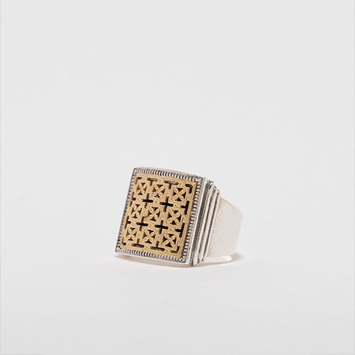 Monastiraki Cross Pattern Square Ring / GR001