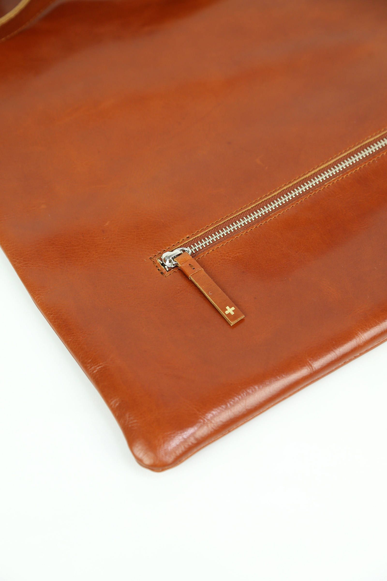 schoulder bag / ブラウン