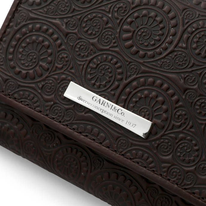 GARNI - Vine Pattern Three Fold Wallet / ブラウン | Tempt