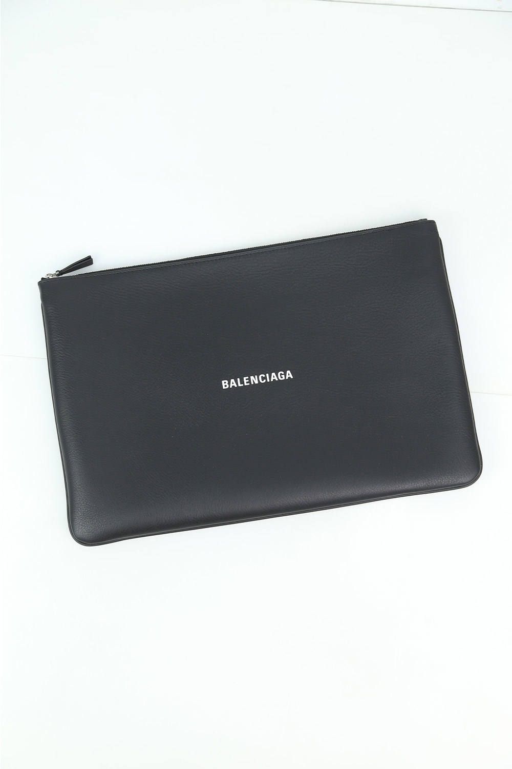 BALENCIAGA - Everyday L Pouch | Tempt