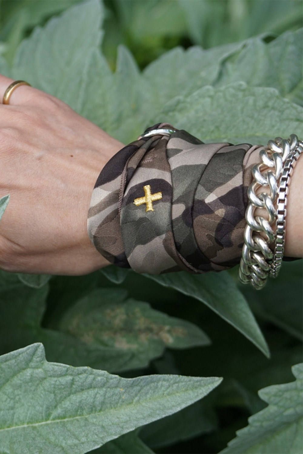 SCALF BRACELET / カモ