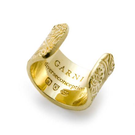 V.P Ear Cuff / ゴールド
