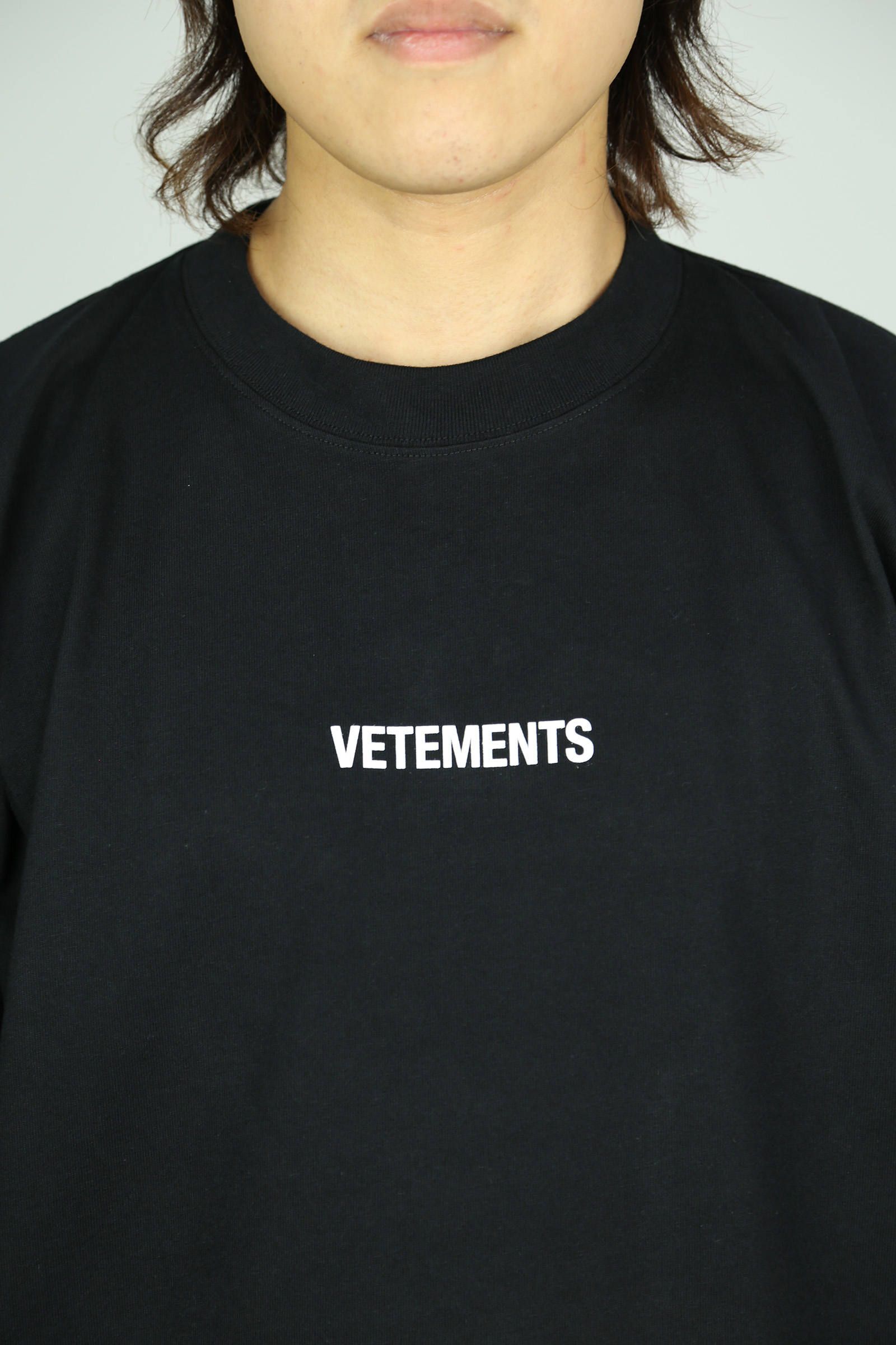 新品 Vetements LABEL LOGO Tシャツ ユニセックス - rehda.com