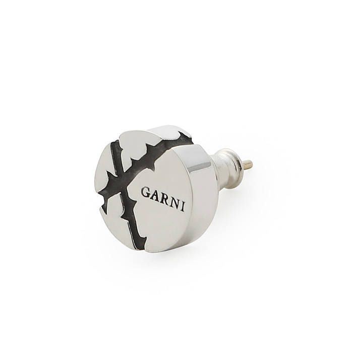 Thorn Covered Oval Pierce