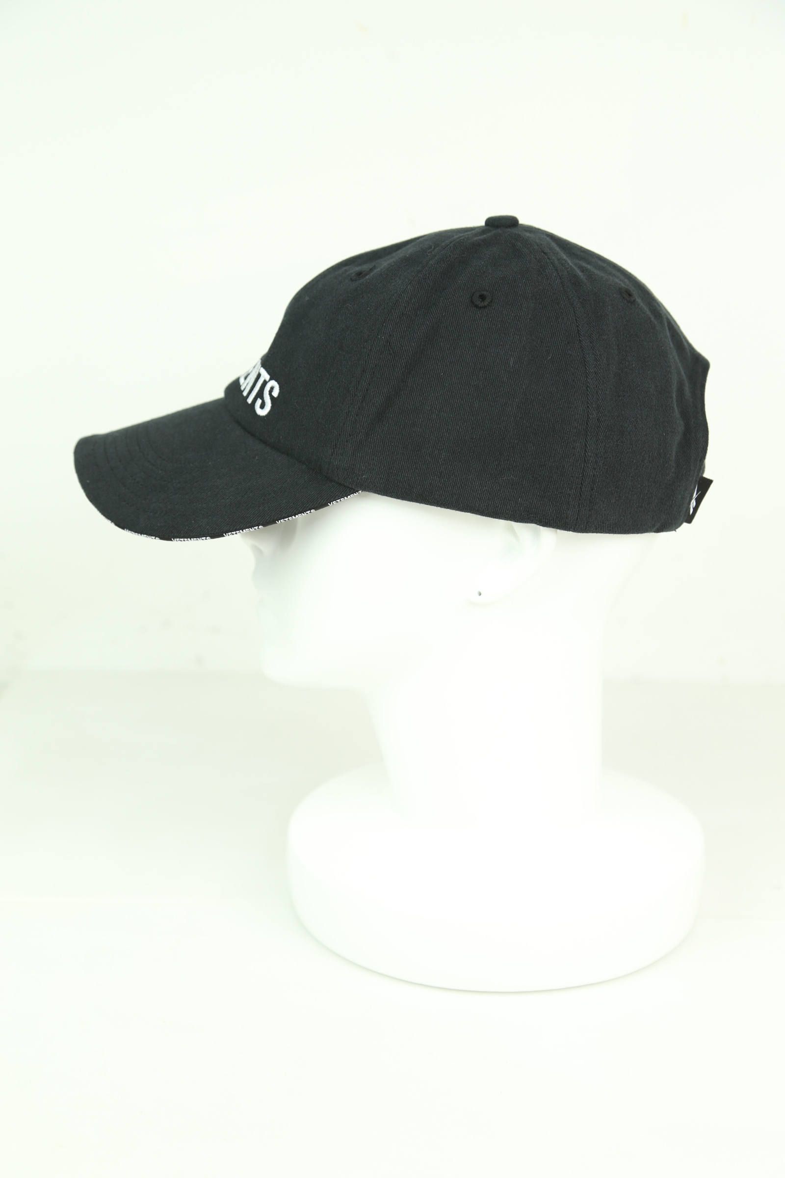 VETEMENTS - LOGO CAP / ブラック | Tempt