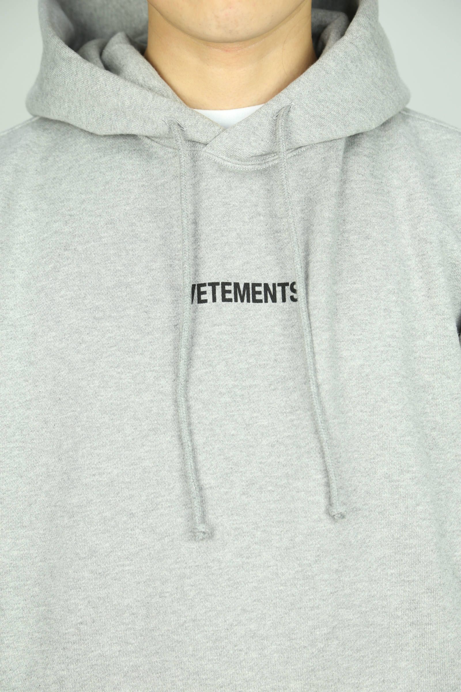 VETEMENTS - LOGO HOODIE / グレー | Tempt