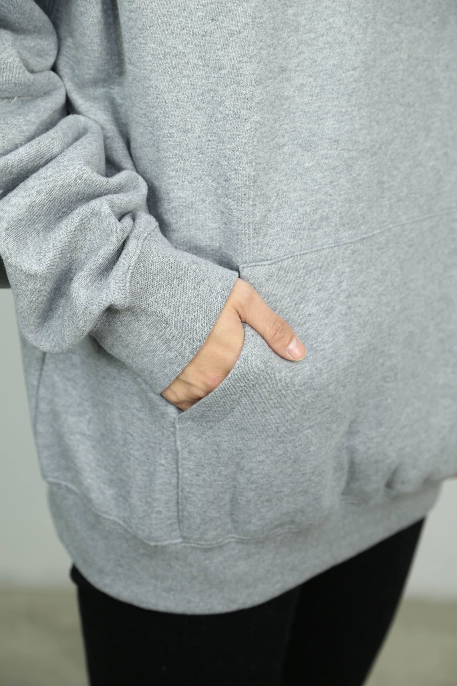 ONE POINT HOODIE / グレー