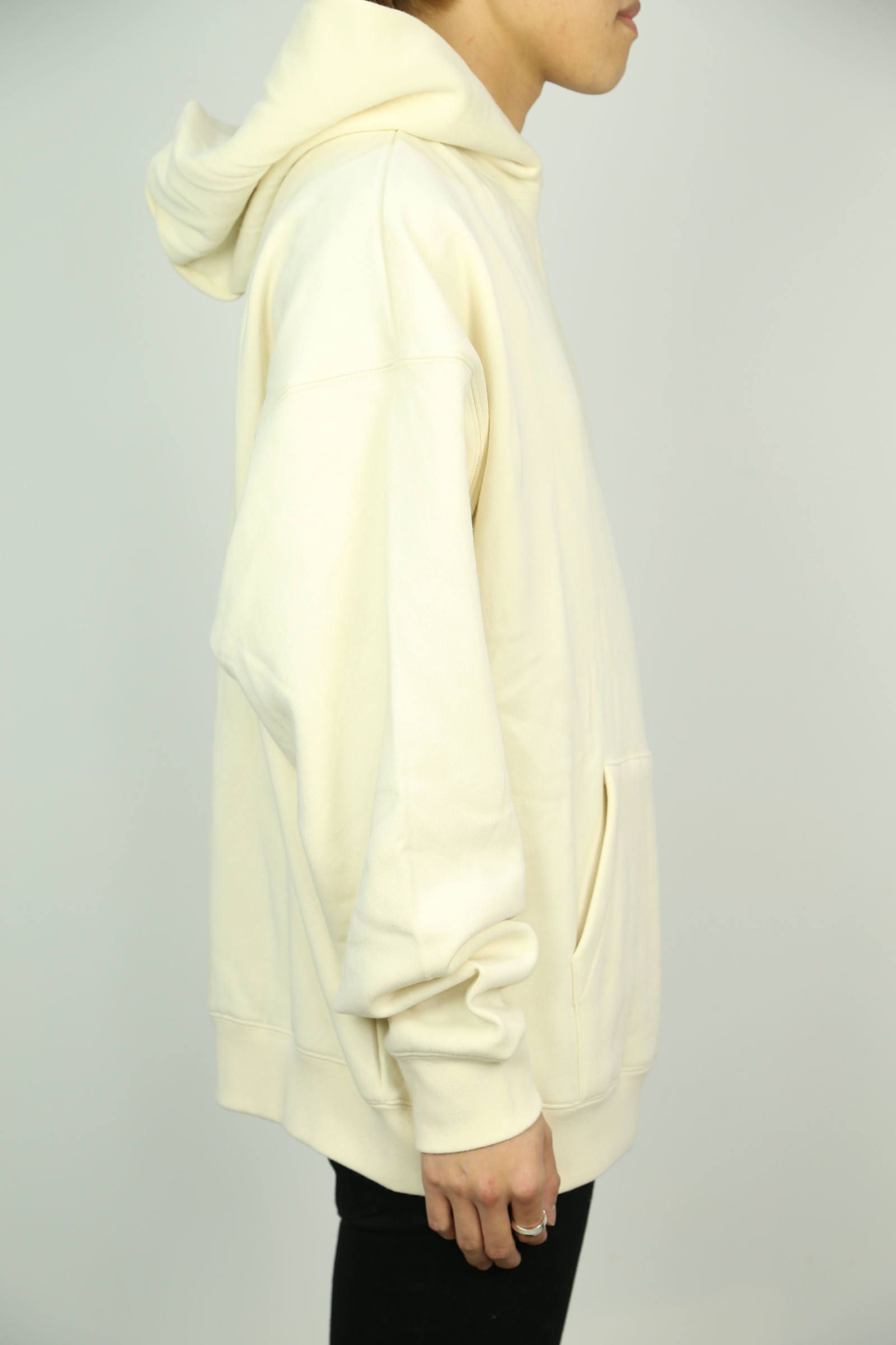 ONE POINT HOODIE / クリーム