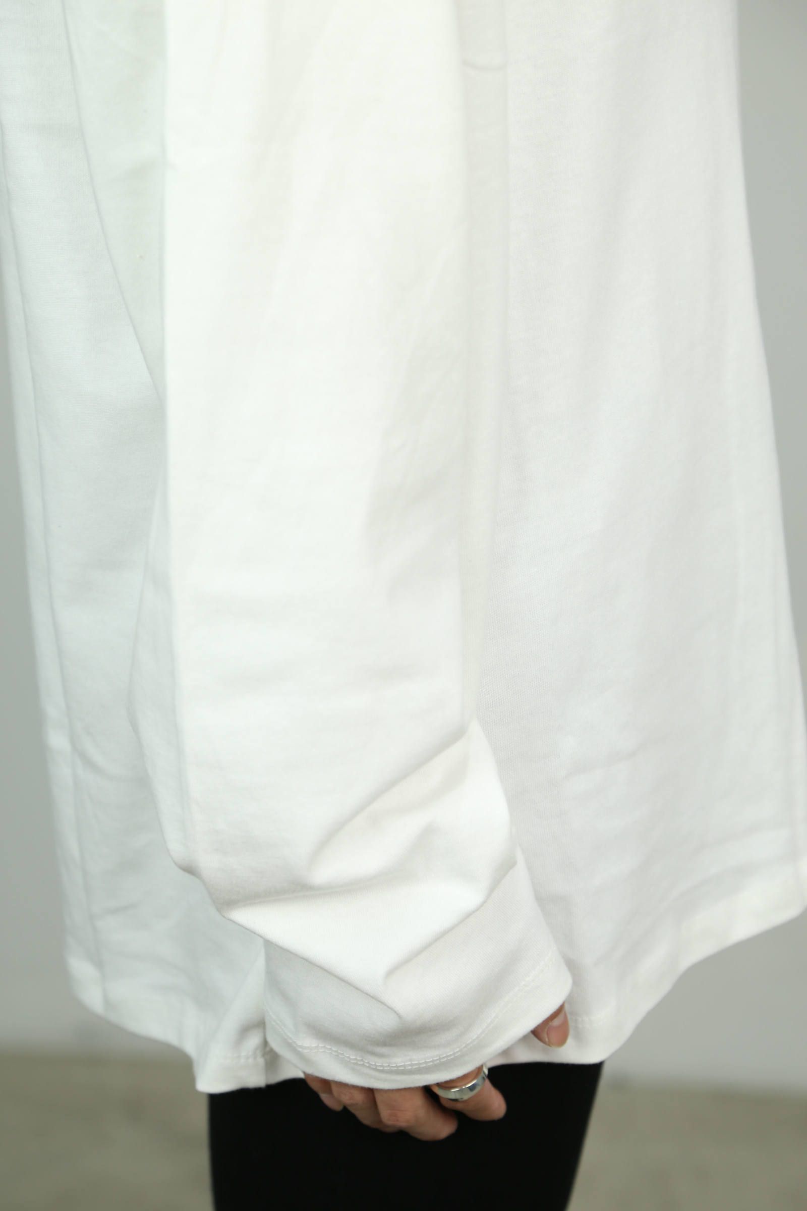 ONE POINT BOXY L/S TEE / オフホワイト