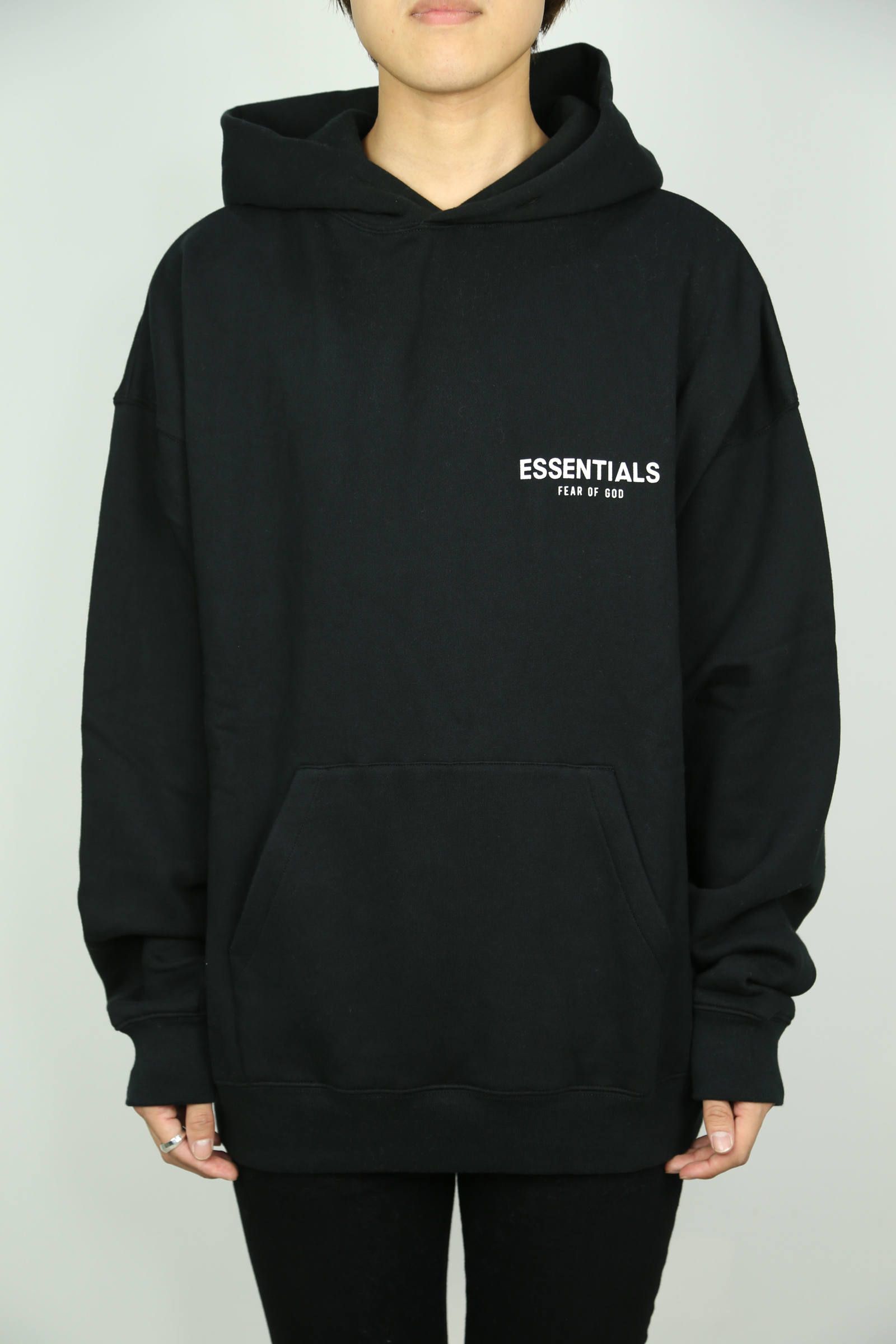 FOG ESSENTIALS - ONE POINT HOODIE / ブラック | Tempt