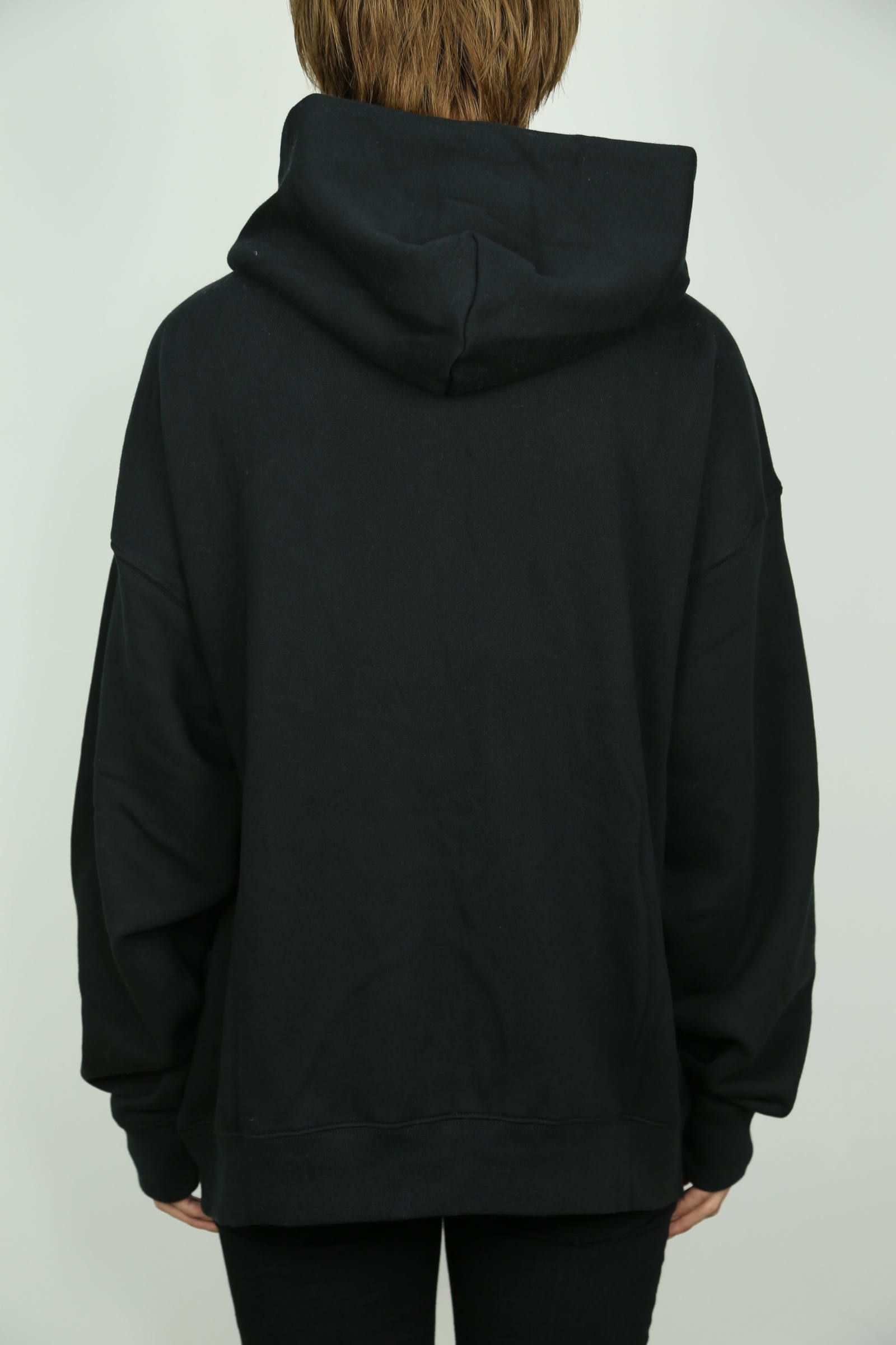 ONE POINT HOODIE / ブラック