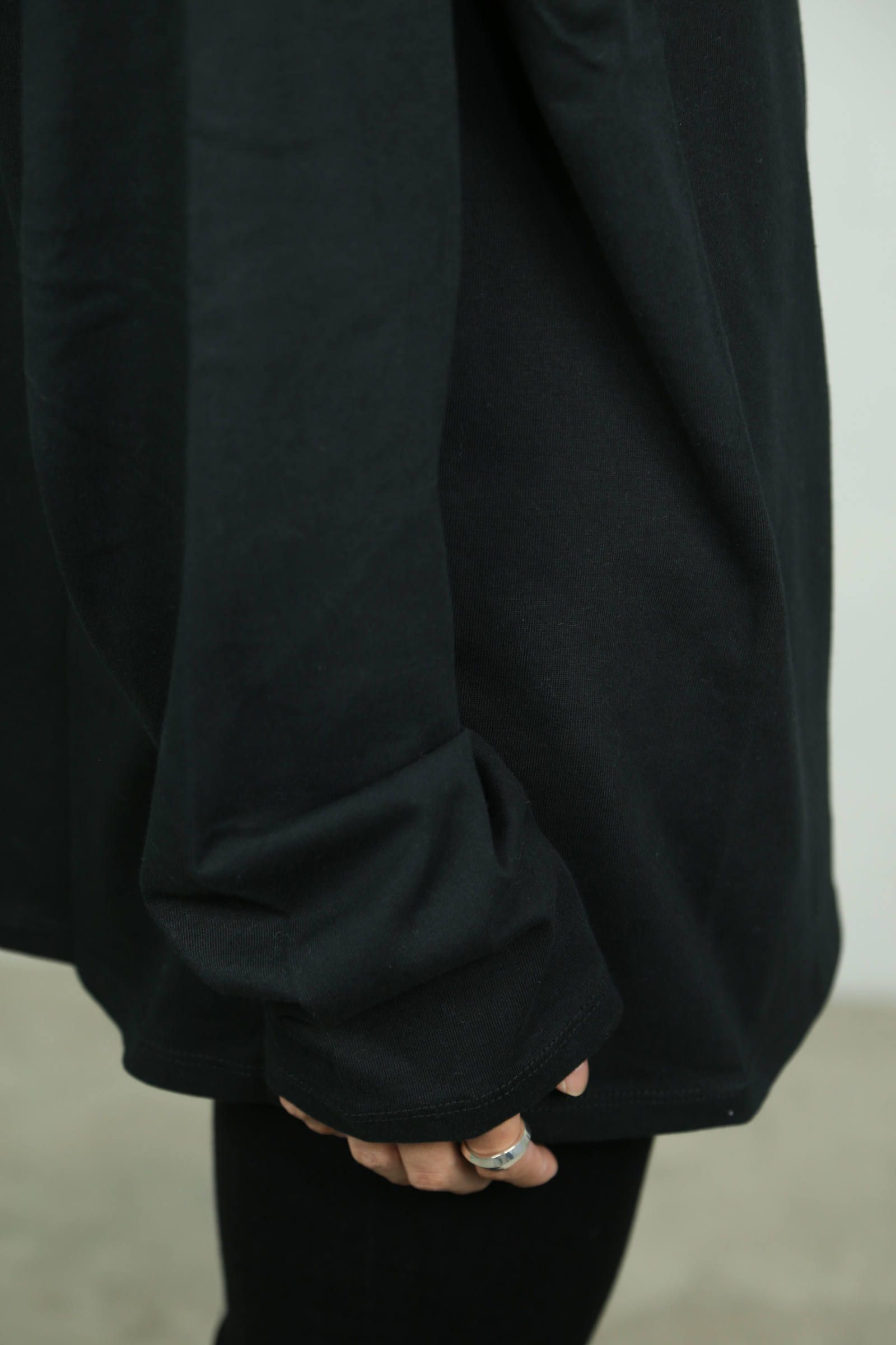 ONE POINT BOXY L/S TEE / ブラック
