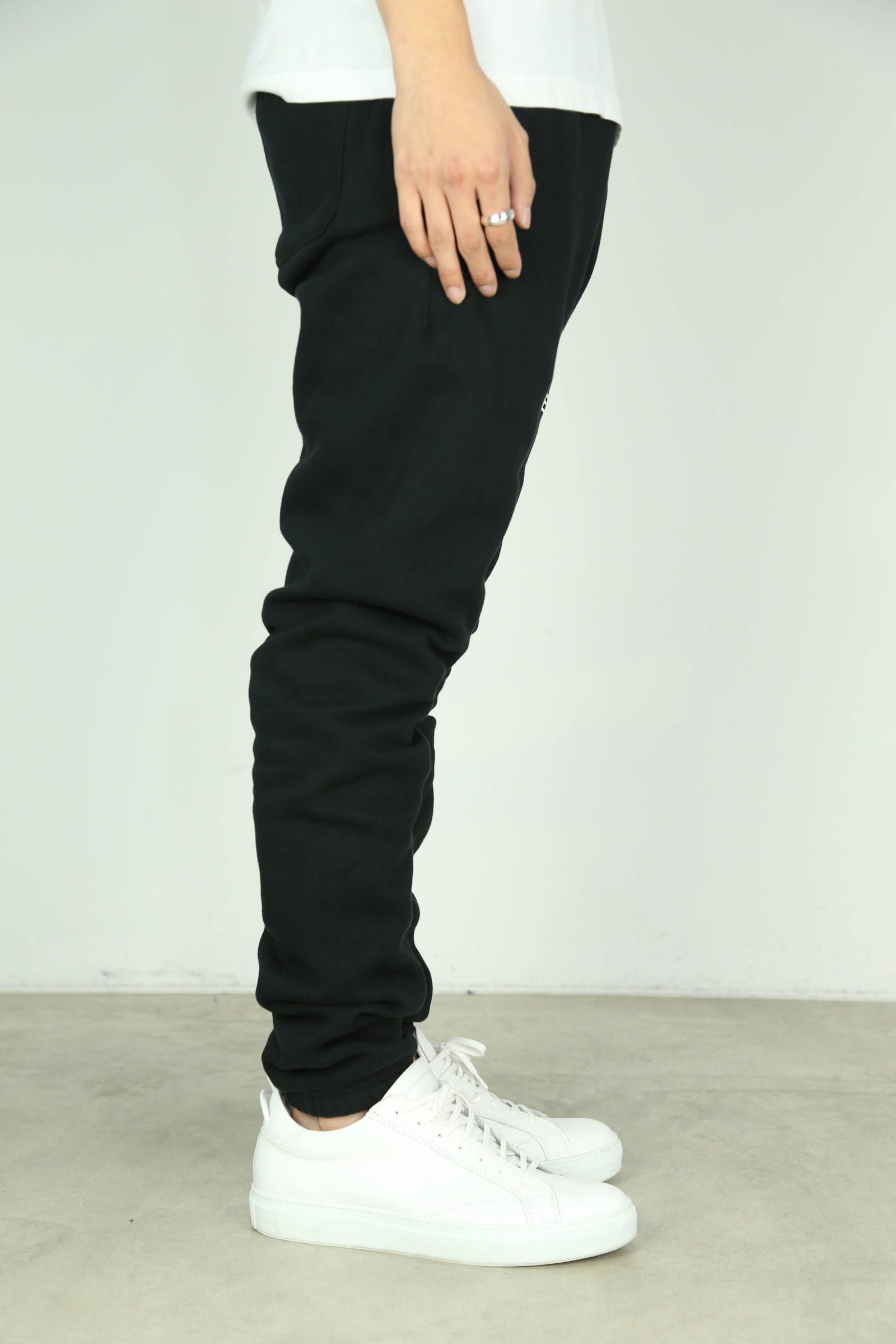 SWEAT PANTS / ブラック