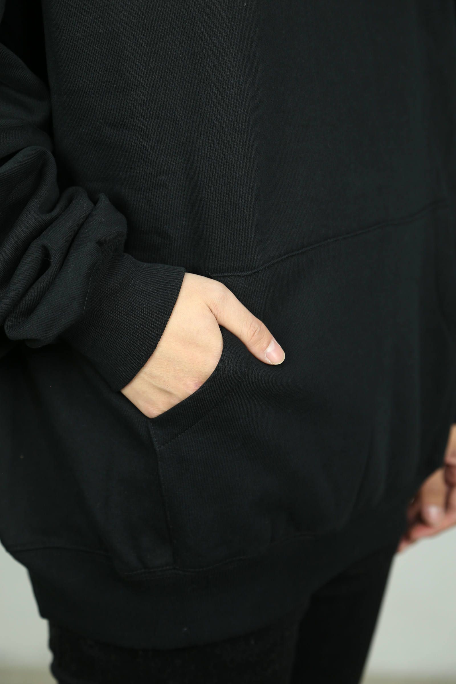 COMPLEX CON HOODIE / ブラック