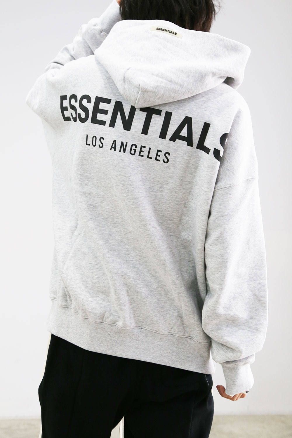 海外正規品】FOG ESSENTIALS パーカー LA限定 グレー M