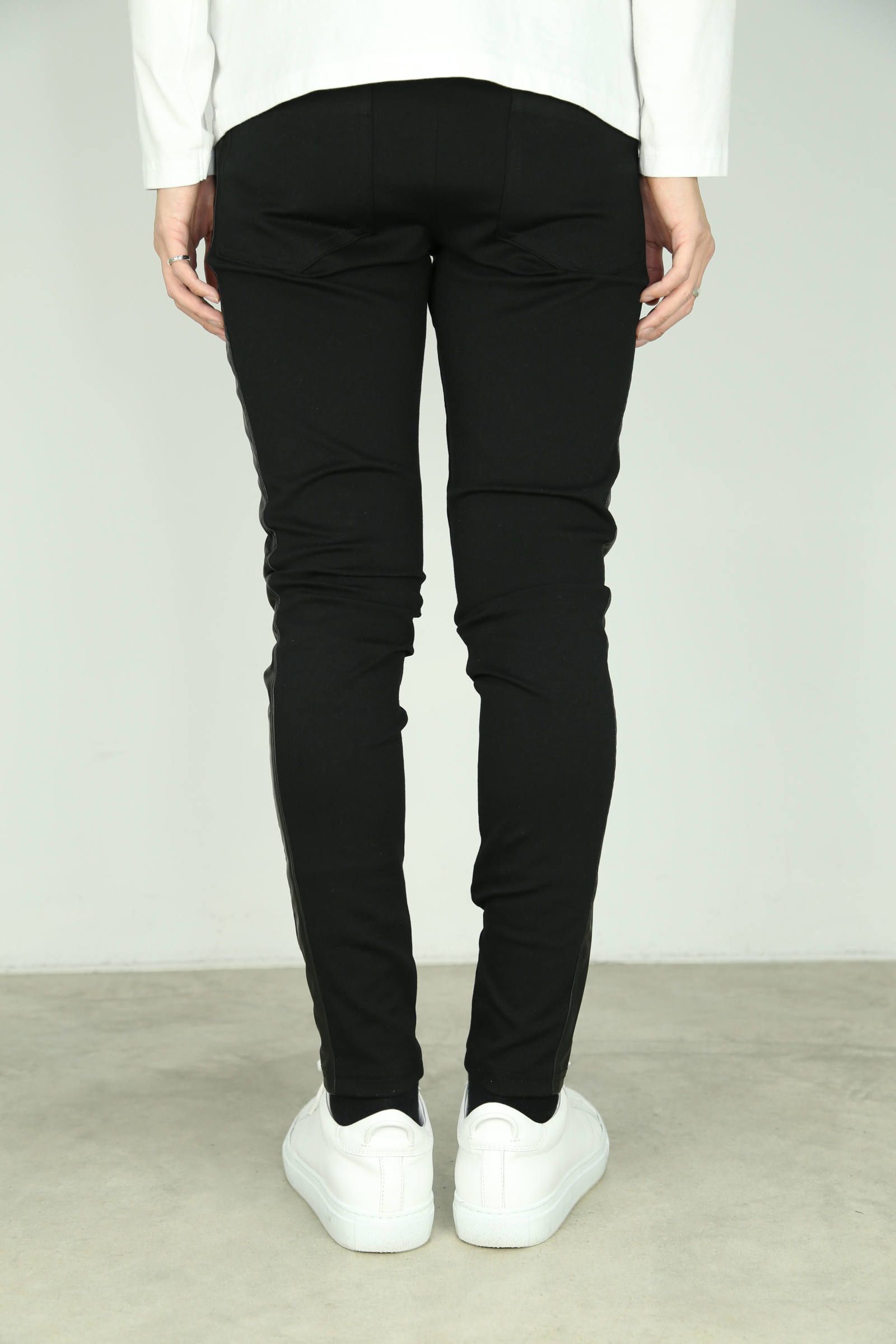 【人気継続商品】LEATHER LINE TRUCK PT / ブラック×ブラック