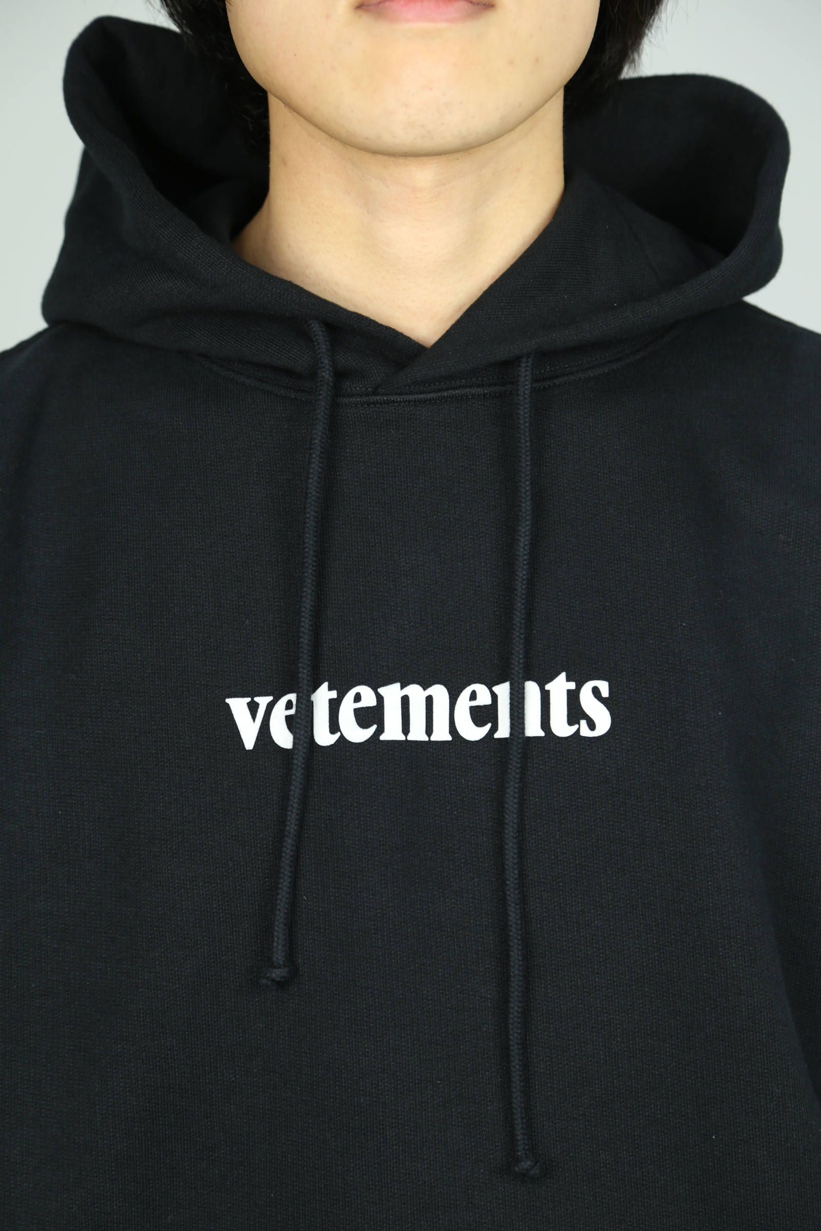 VETEMENTS Logo Hoodie ブラック Lサイズ - www.onkajans.com