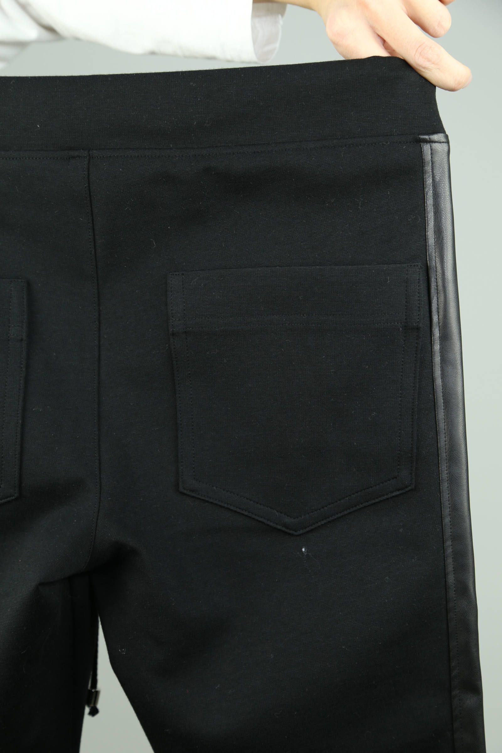 【人気継続商品】LEATHER LINE TRUCK PT / ブラック×ブラック