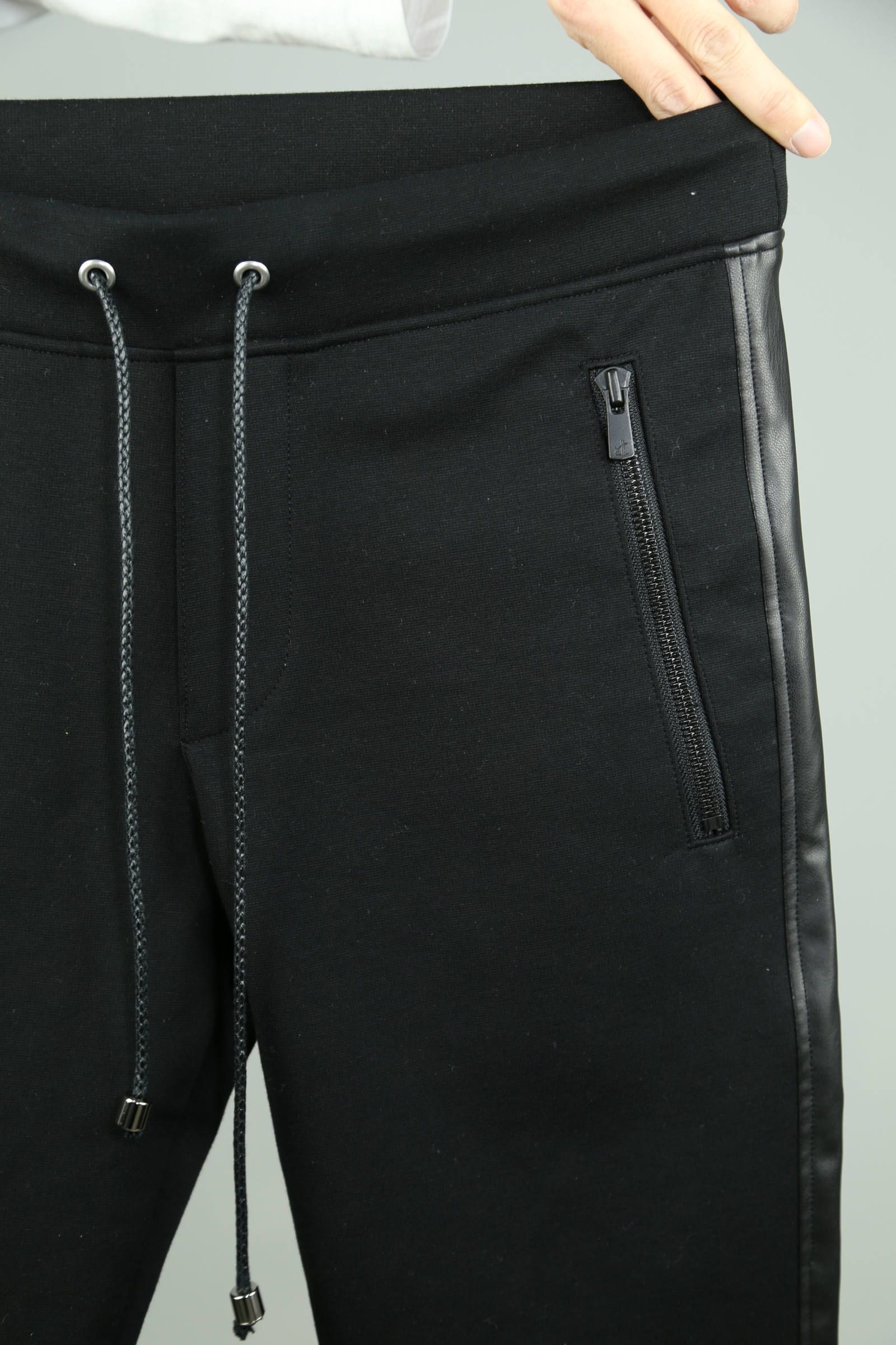 【人気継続商品】LEATHER LINE TRUCK PT / ブラック×ブラック
