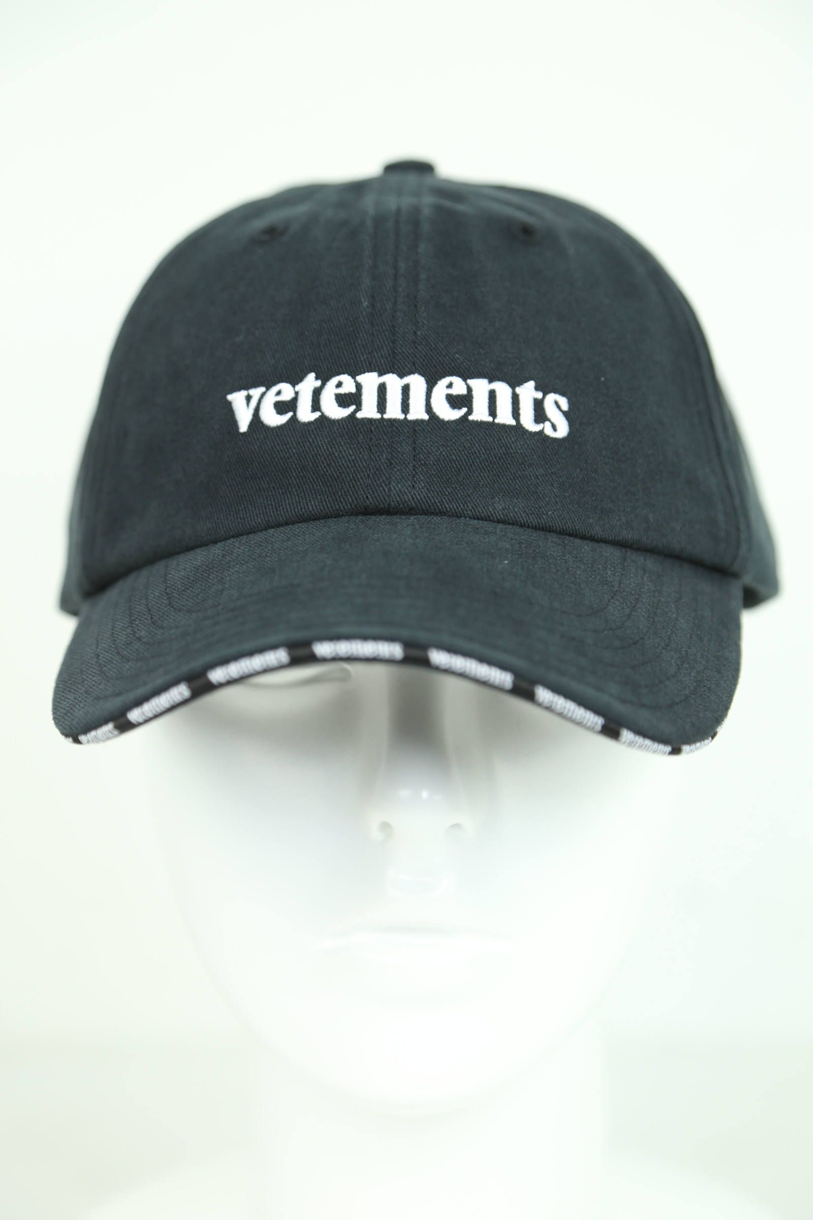 VETEMENTS - NEW LOGO CAP / ブラック | Tempt