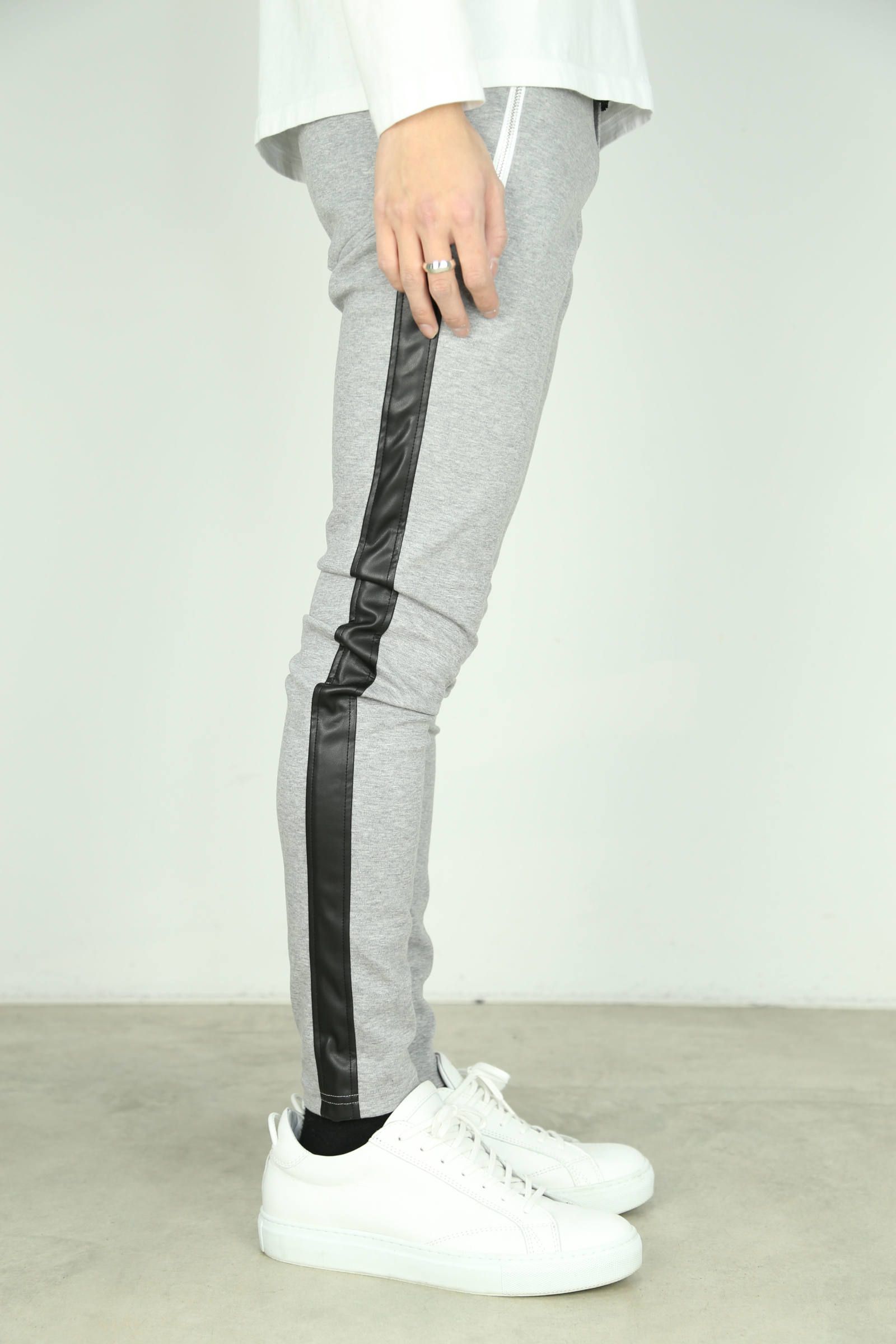 【人気継続商品】LEATHER LINE TRUCK PT / グレー