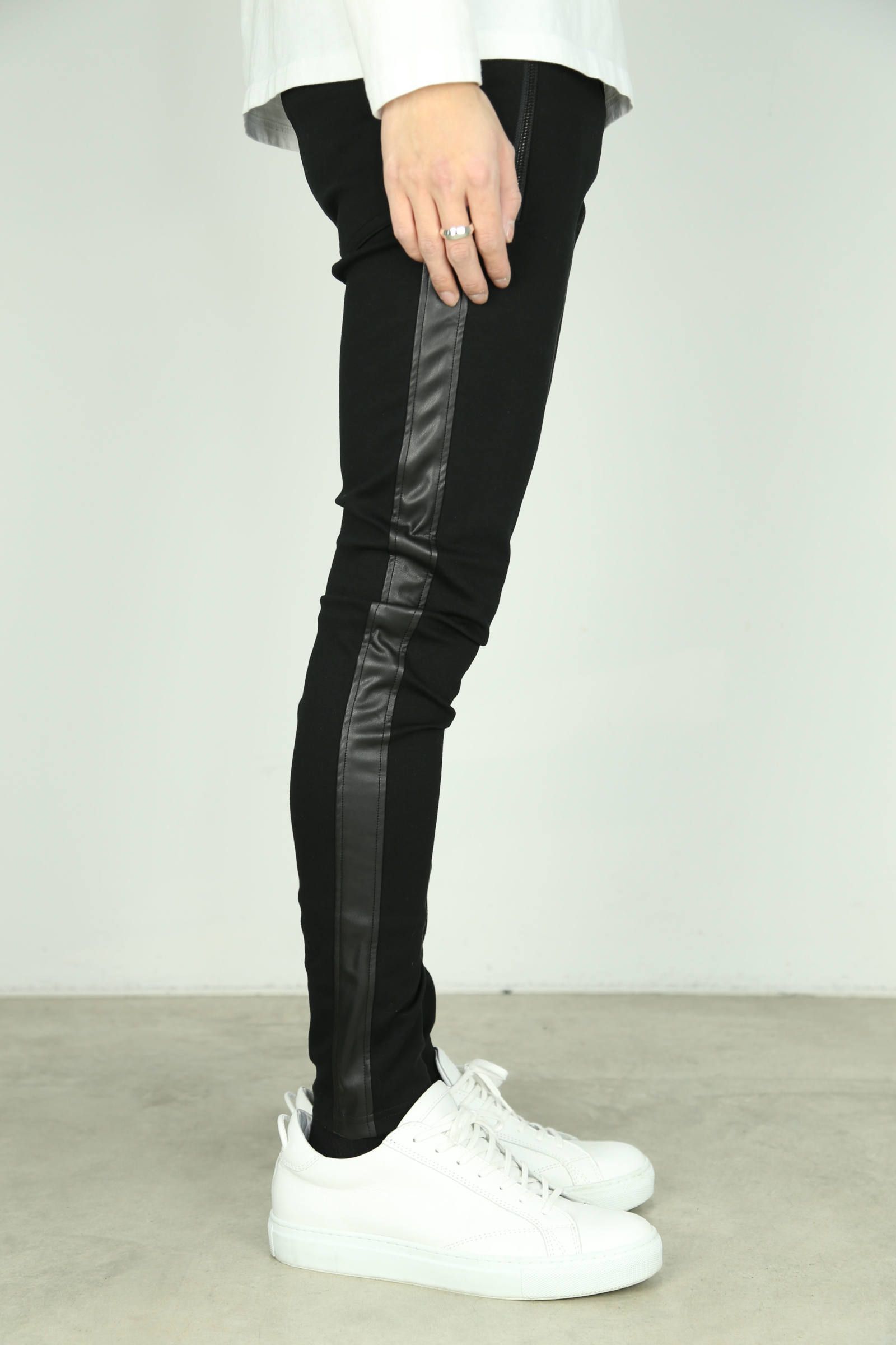 【人気継続商品】LEATHER LINE TRUCK PT / ブラック×ブラック