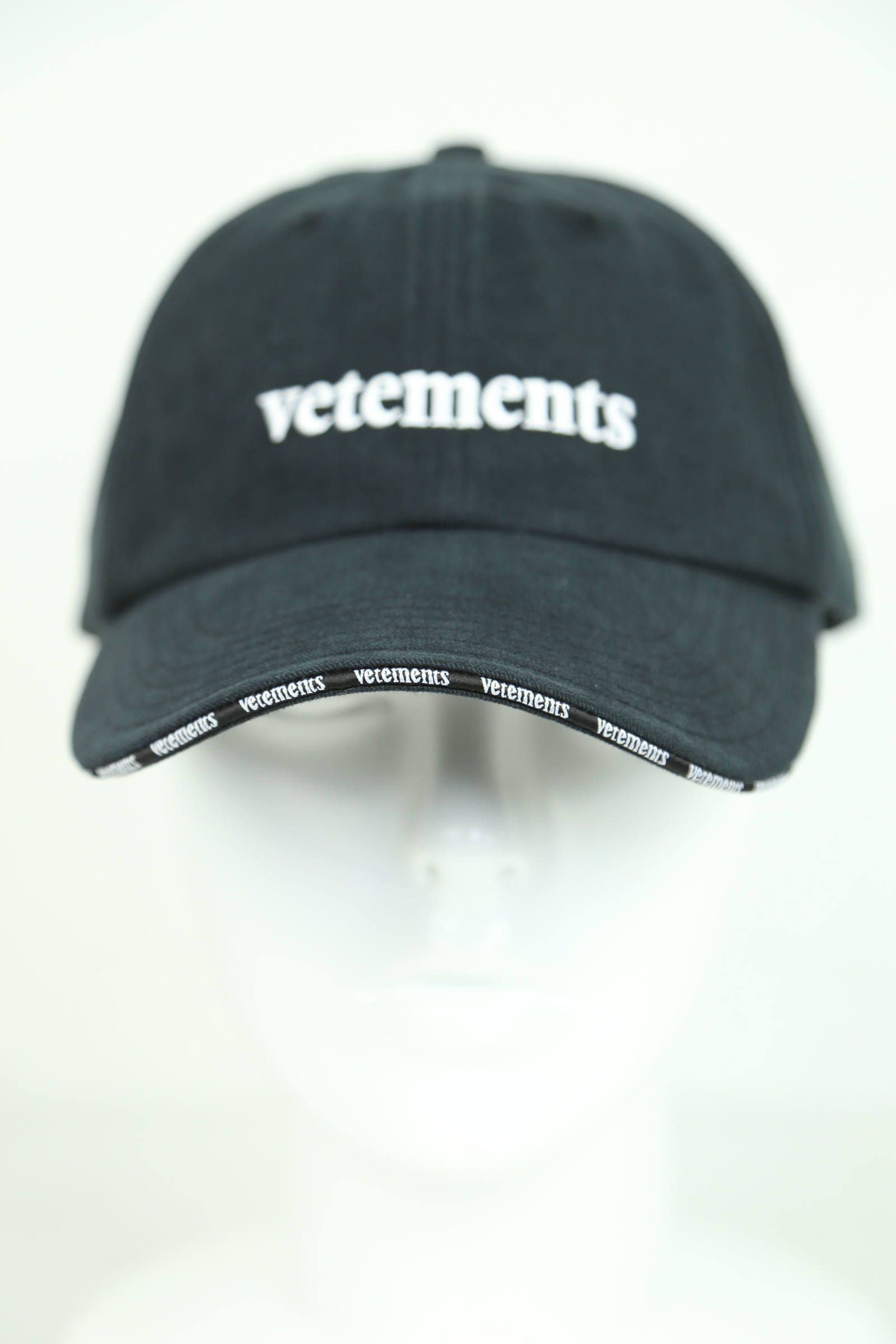 VETEMENTS - NEW LOGO CAP / ブラック | Tempt