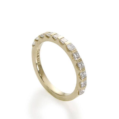 K10YG Square Dia Half Ring