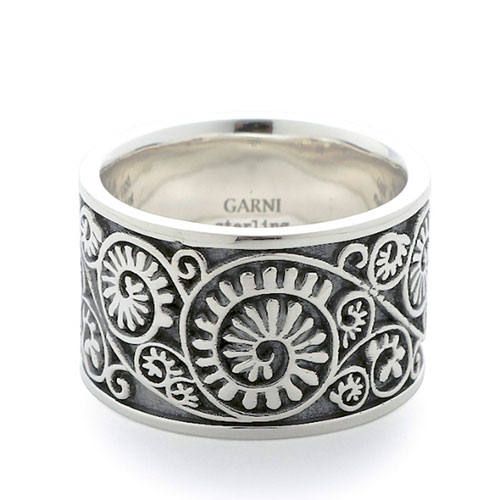 GARNI - Vine Pattern Ring / ブラック | Tempt