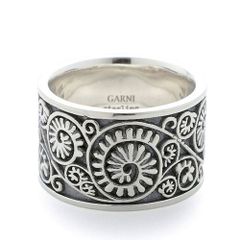 Vine Pattern Ring / ブラック